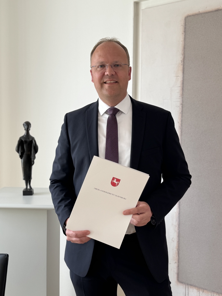 Dr. Stolz (Schmuckbild)